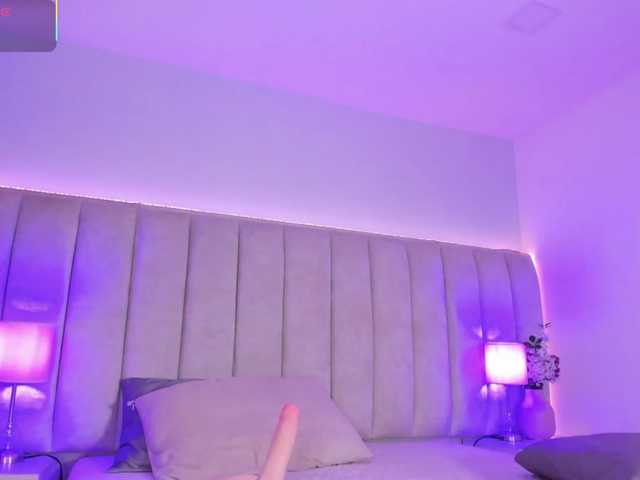 EllaThorne's BongaCams show and profile