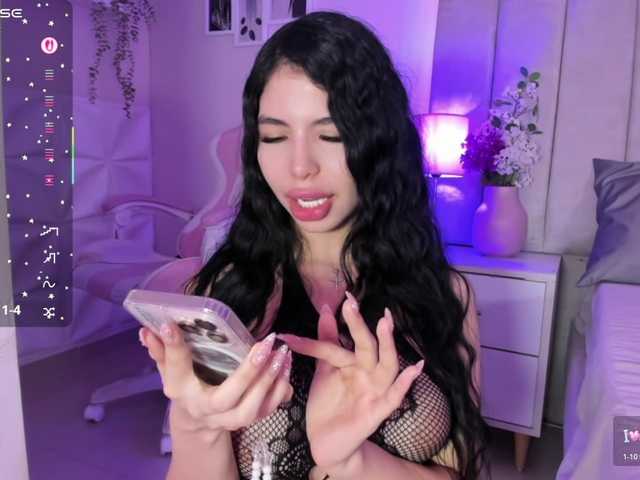 EllaThorne's BongaCams show and profile