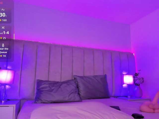 EllaThorne's BongaCams show and profile