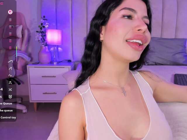 EllaThorne's BongaCams show and profile