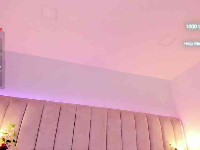 EllaThorne webcam