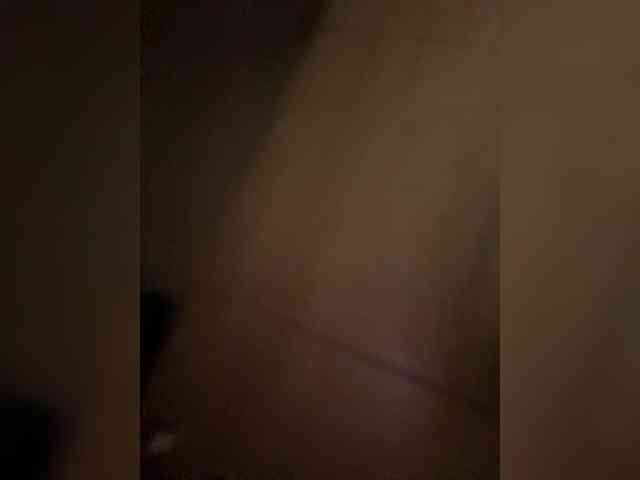 EllaThorne webcam