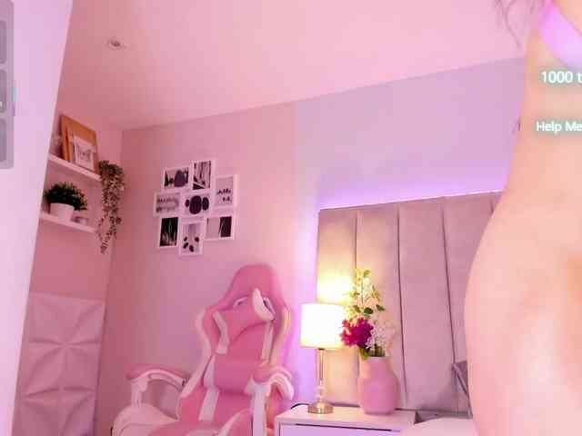 EllaThorne webcam