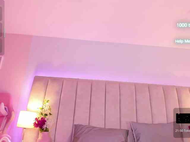 EllaThorne webcam