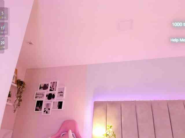 EllaThorne webcam
