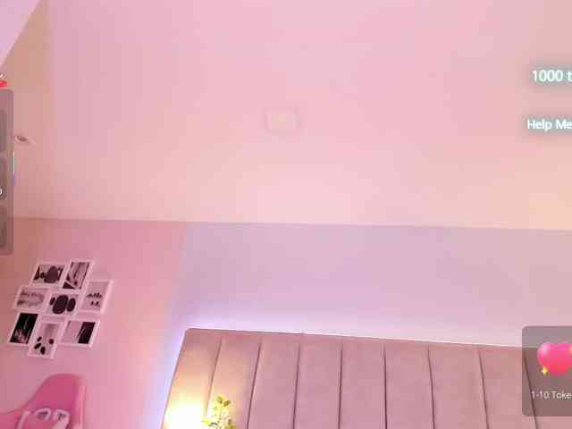 EllaThorne webcam