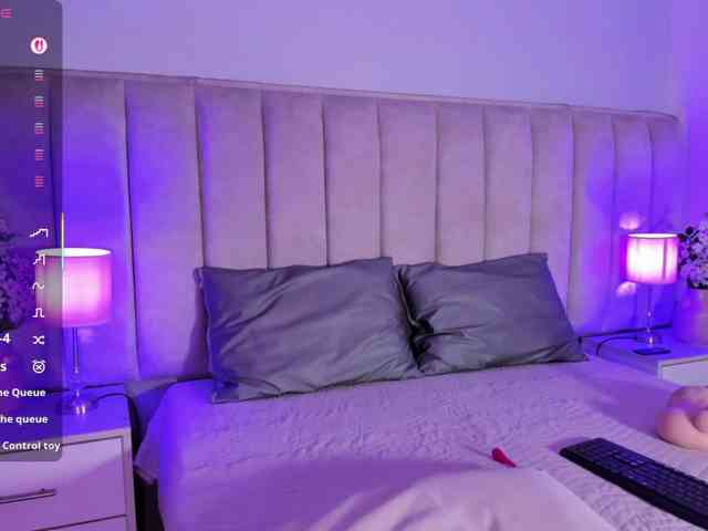 EllaThorne EllaThorne