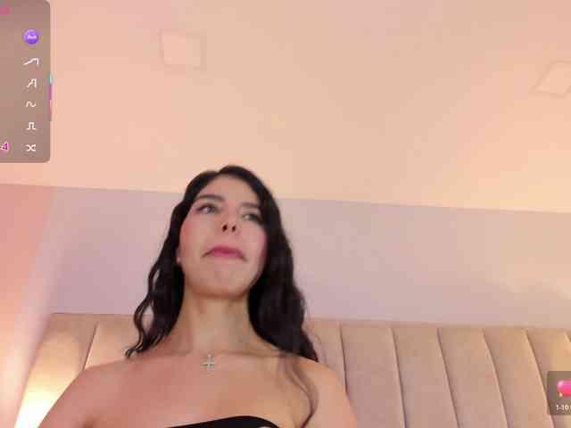 EllaThorne EllaThorne