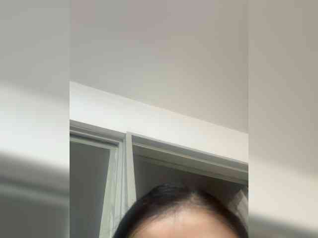 EllaThorne webcam