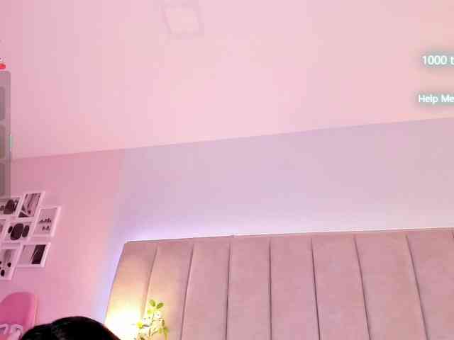 EllaThorne webcam