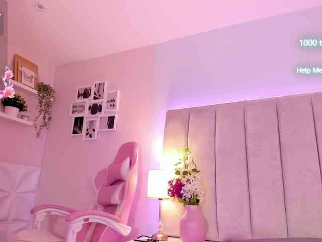 EllaThorne webcam