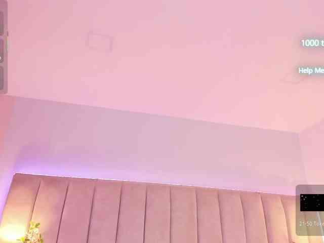EllaThorne webcam