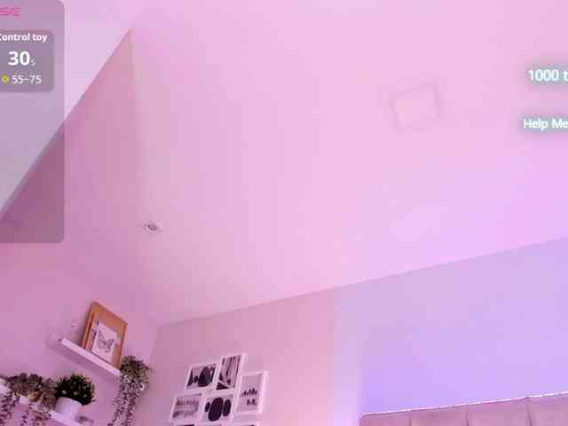 EllaThorne webcam