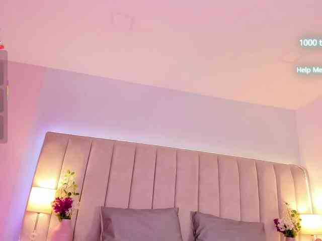 EllaThorne webcam