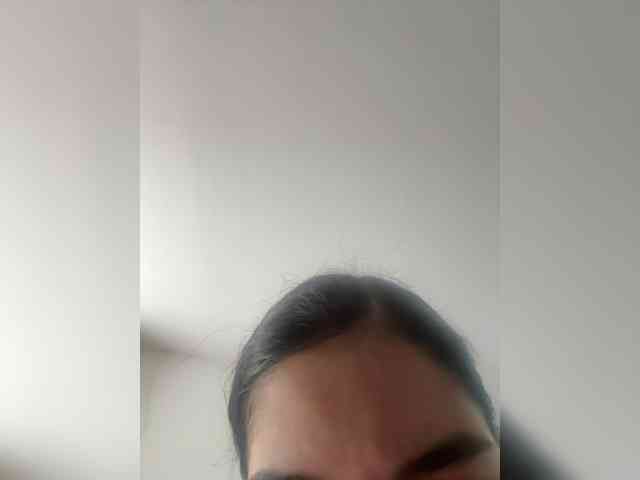 EllaThorne webcam