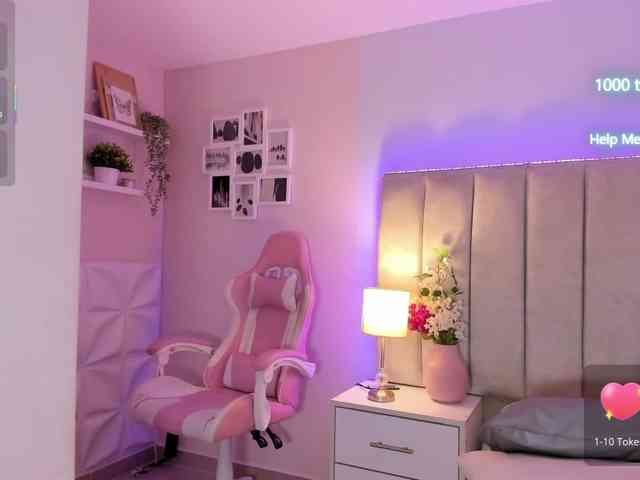 role play chat room EllaThorne