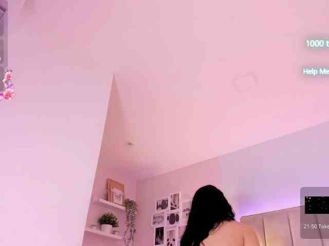 EllaThorne webcam