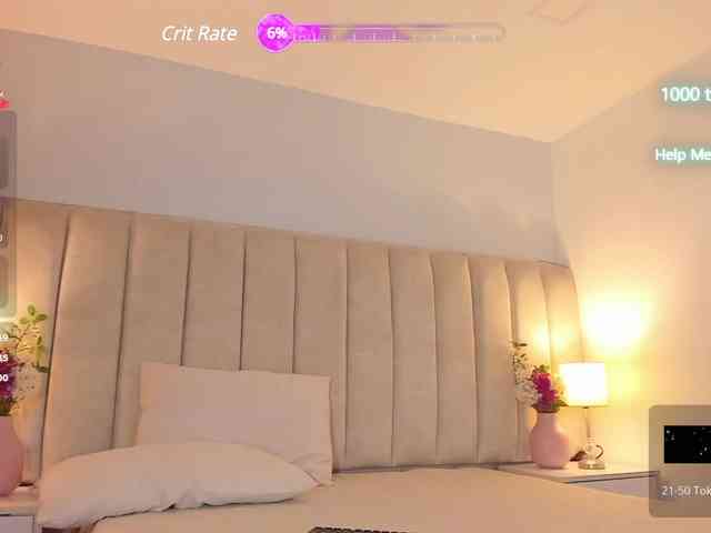 EllaThorne webcam