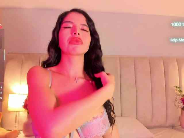 EllaThorne webcam