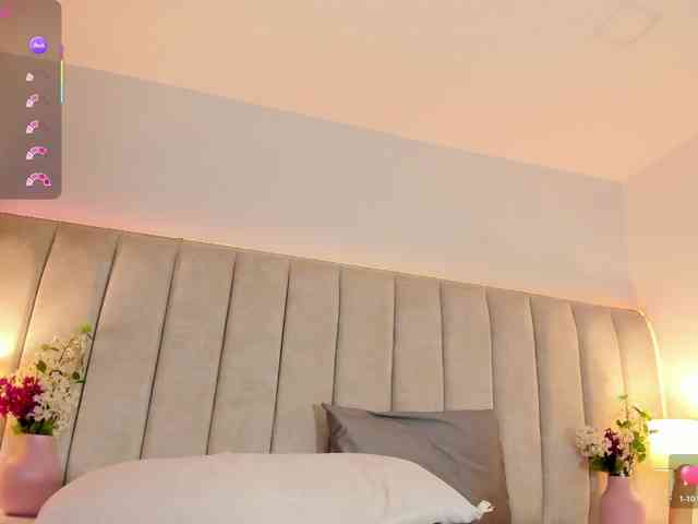 EllaThorne Live Webcam on BongaCams