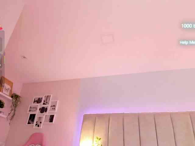EllaThorne webcam