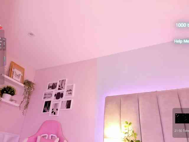 EllaThorne webcam