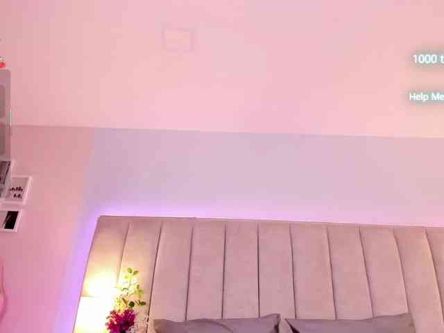 EllaThorne webcam