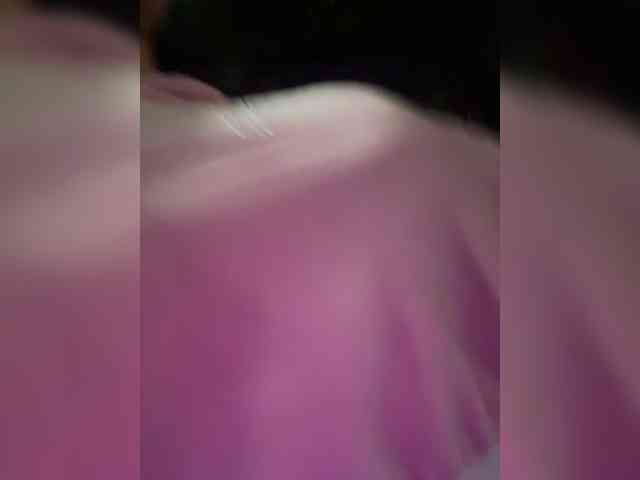 EllaThorne webcam