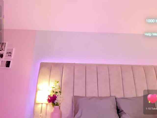 EllaThorne webcam