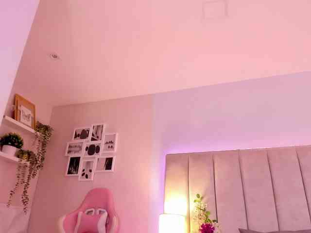 EllaThorne EllaThorne