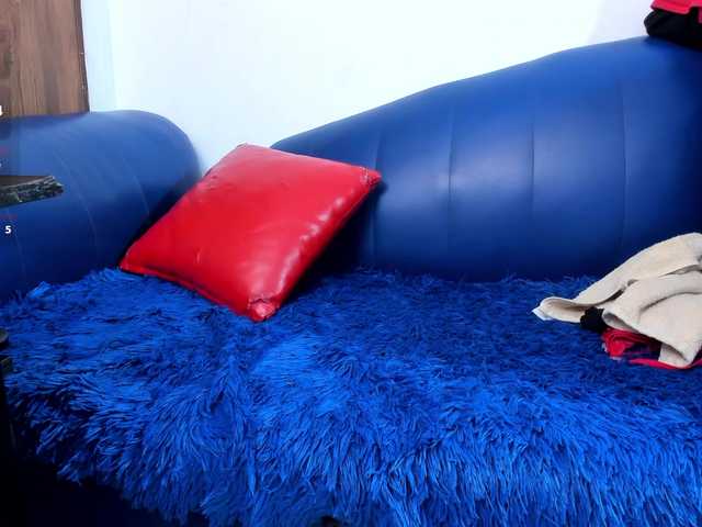 Skinny-Mature's BongaCams show and profile