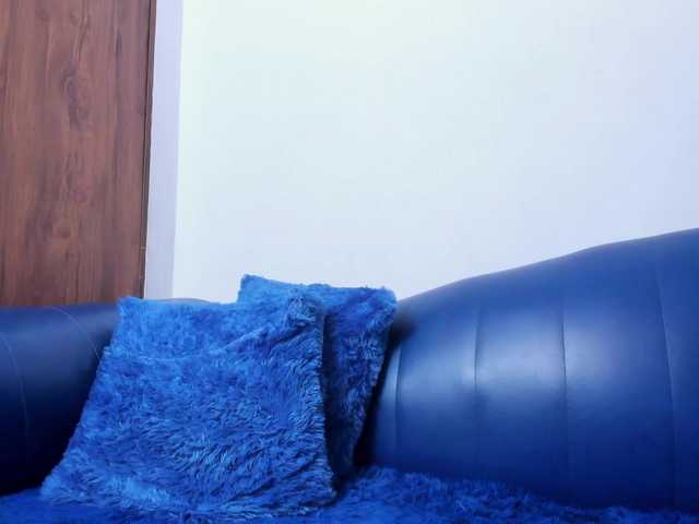 Skinny-Mature's BongaCams show and profile