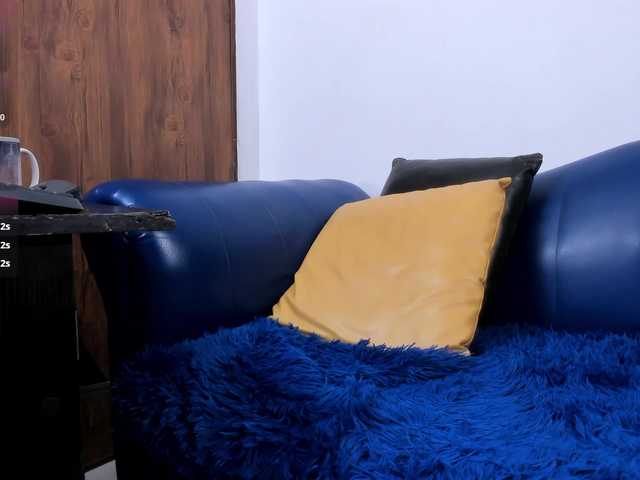 Skinny-Mature's BongaCams show and profile