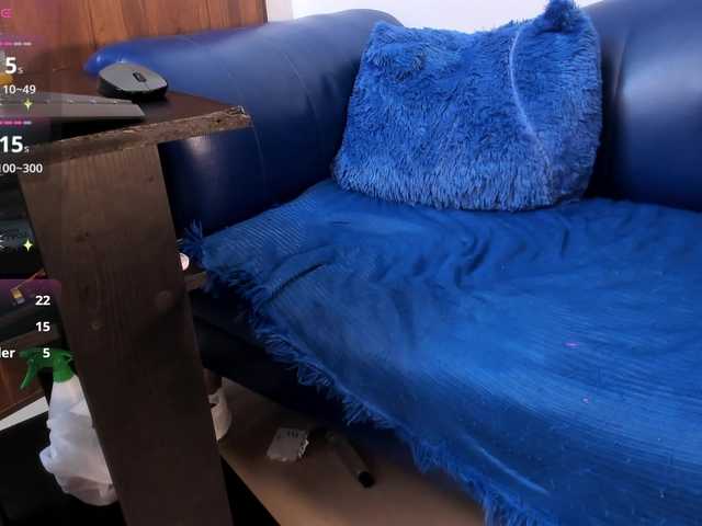 Skinny-Mature's BongaCams show and profile