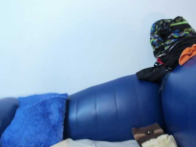 Skinny-Mature's BongaCams show and profile