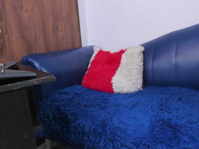 Skinny-Mature's BongaCams show and profile