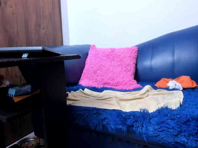 Skinny-Mature Skinny-Mature