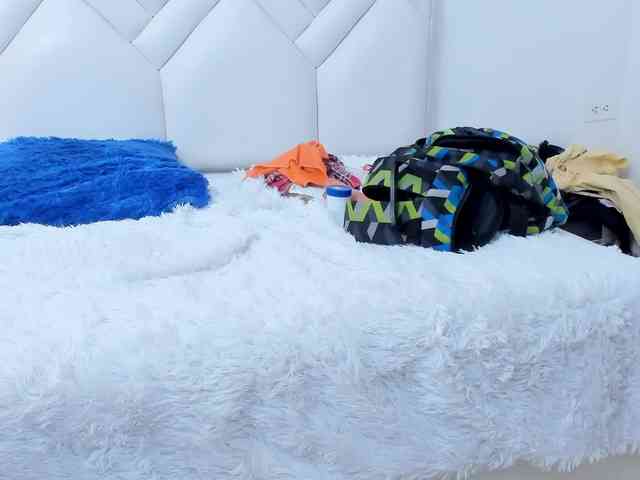 Skinny-Mature webcam