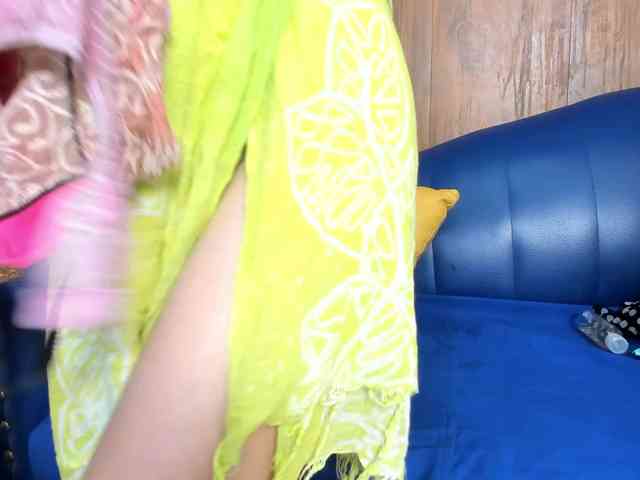 Skinny-Mature webcam