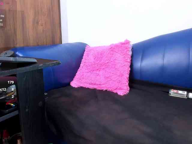 Skinny-Mature webcam