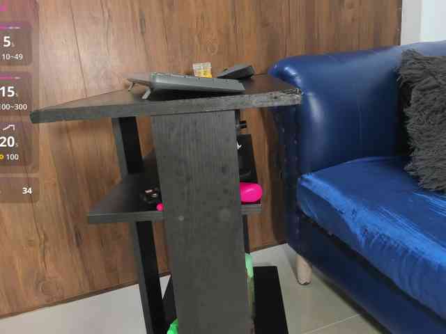 Skinny-Mature webcam