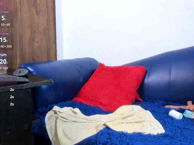 Skinny-Mature webcam