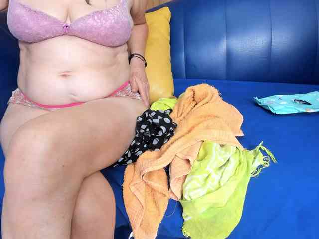 Skinny-Mature webcam