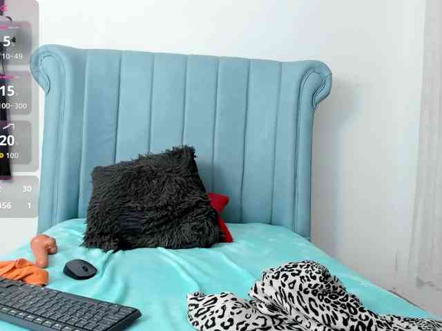 Skinny-Mature webcam