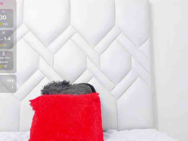 Skinny-Mature webcam