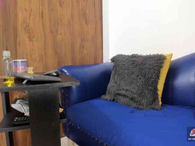 Skinny-Mature webcam