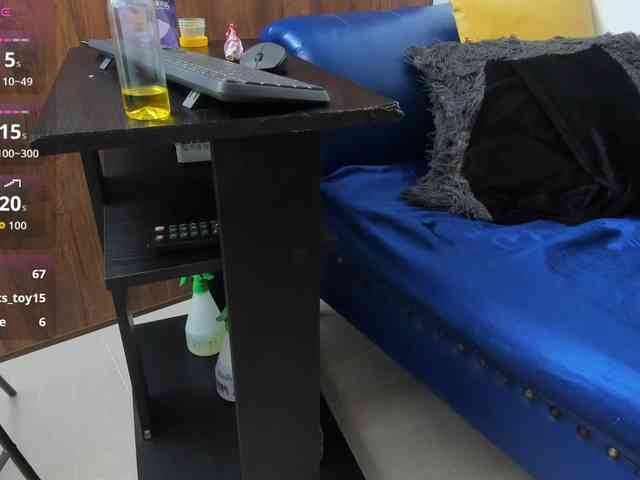 Skinny-Mature webcam