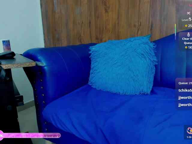 Skinny-Mature webcam