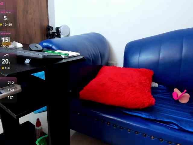 Skinny-Mature webcam