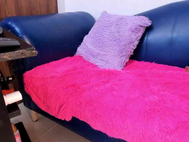 Skinny-Mature webcam